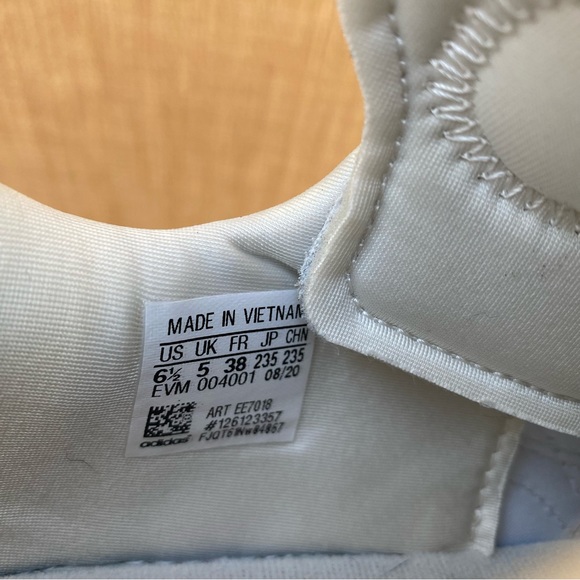 Adidas Ozweego Chalk White Ash Silver Core Black Sneakers - Picture 5 of 6